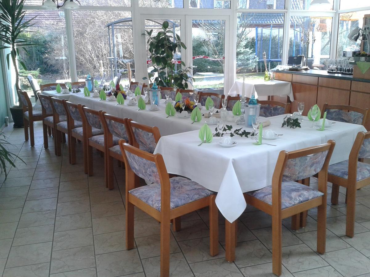 Schlossparkhotel Sallgast Exterior foto